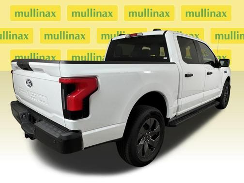 2025 Ford F-150 Lightning Pro