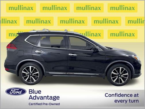 Magnetic Black 2018 Nissan Rogue SL