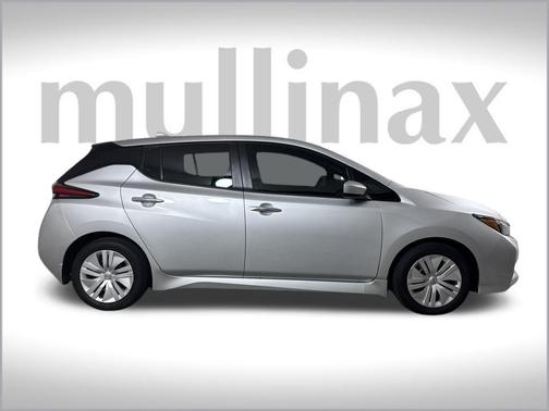 2023 Nissan Leaf S