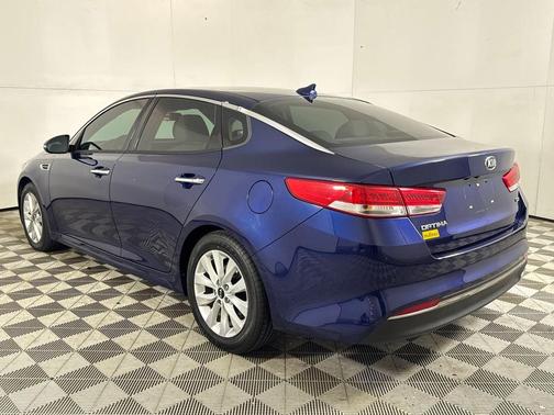 2017 Kia Optima EX
