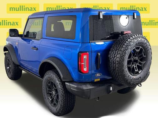 Velocity Blue Metallic 2026 Ford Bronco Badlands