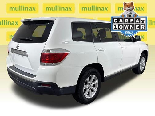 Blizzard Pearl 2013 Toyota Highlander Base