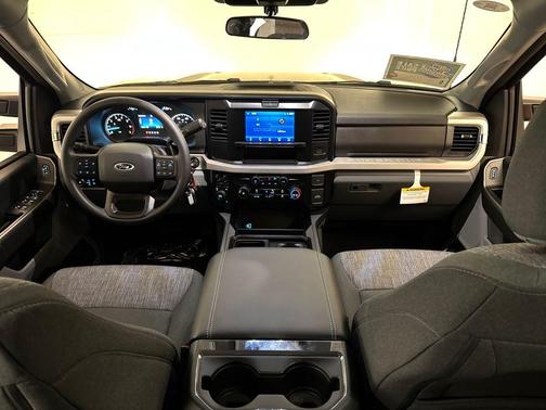 2026 Ford F-350 XLT