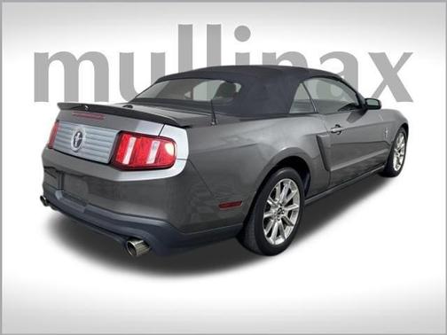 2010 Ford Mustang V6