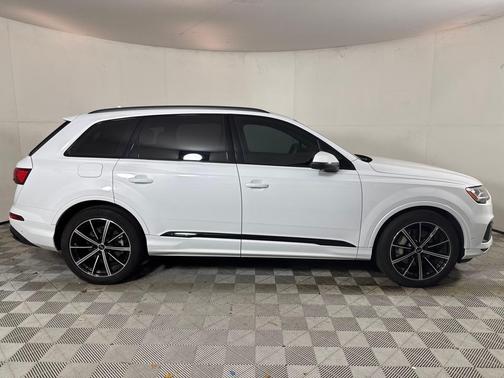 2023 Audi Q7 55 Prestige