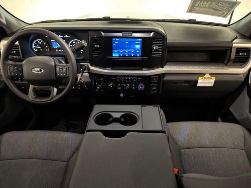 2025 Ford F-250 STX