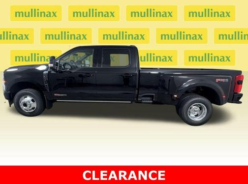 Agate Black Metallic 2026 Ford F-350 Platinum