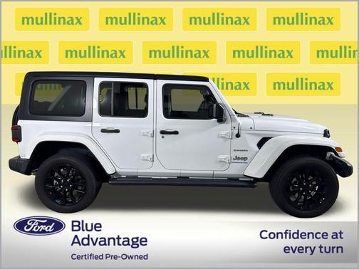 Bright White Clearcoat 2023 Jeep Wrangler 4xe Sahara