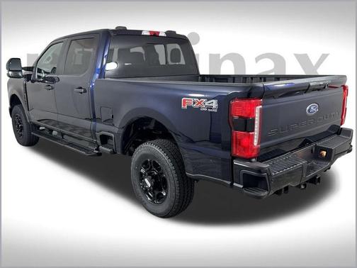 2025 Ford F-250 STX