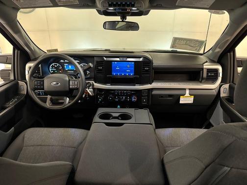2025 Ford F-250 STX