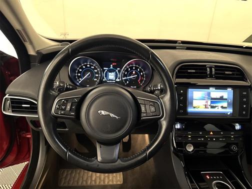 2017 Jaguar XE 25t Premium