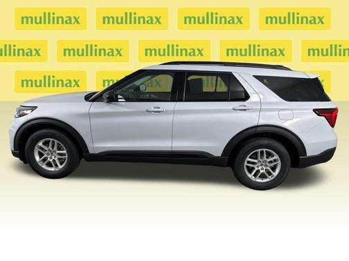 Space White Metallic 2026 Ford Explorer Active