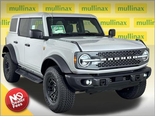 Avalanche Gray 2026 Ford Bronco Badlands