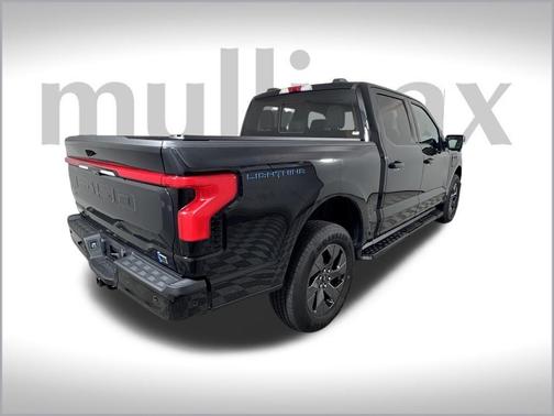 2023 Ford F-150 Lightning LARIAT