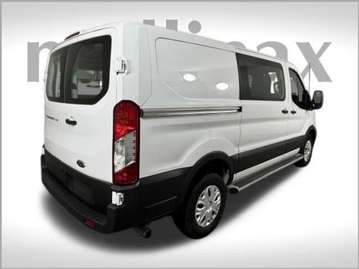 2022 Ford Transit-250 Base
