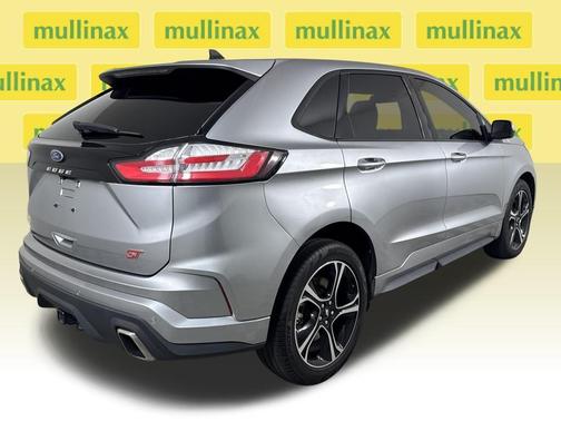 2021 Ford Edge ST