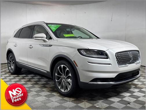 Ceramic Pearl Metallic Tinted Clearcoat 2022 Lincoln Nautilus Reserve