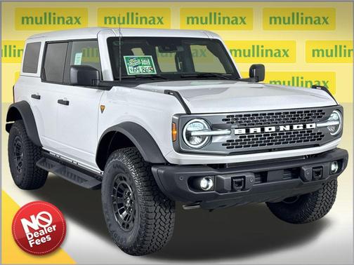 Oxford White 2026 Ford Bronco Badlands
