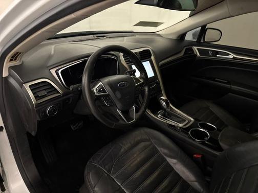 2013 Ford Fusion Hybrid SE