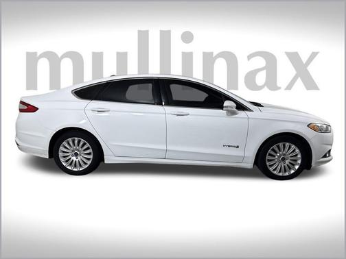 2013 Ford Fusion Hybrid SE