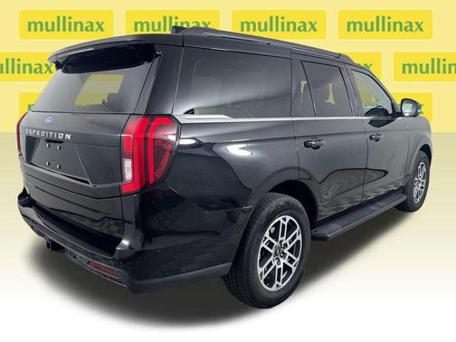 Agate Black Metallic 2025 Ford Expedition Active