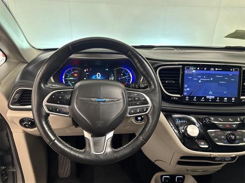 2021 Chrysler Pacifica Hybrid Touring L