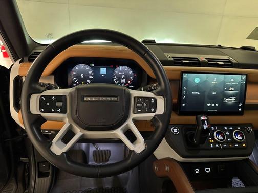 2023 Land Rover Defender First Edition