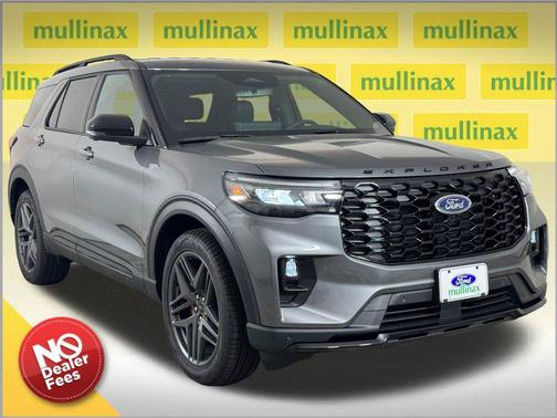 Carbonized Gray Metallic 2026 Ford Explorer ST-Line