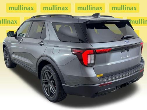 Carbonized Gray Metallic 2026 Ford Explorer ST-Line