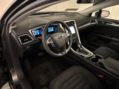2015 Ford Fusion Hybrid SE