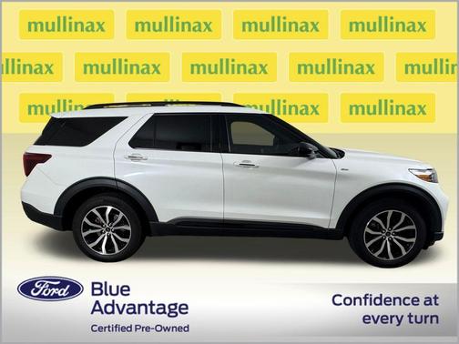 Star White 2023 Ford Explorer ST-Line