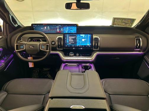 Agate Black Metallic 2026 Ford Expedition Platinum