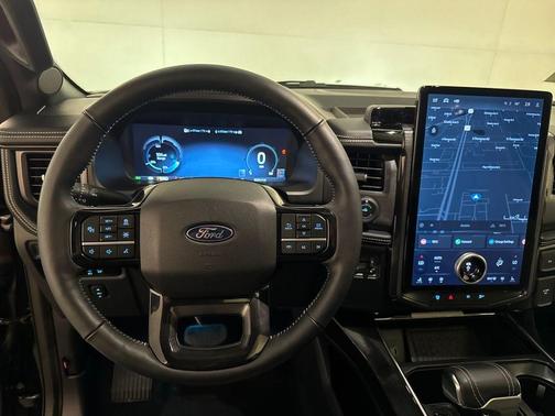 2025 Ford F-150 Lightning Platinum
