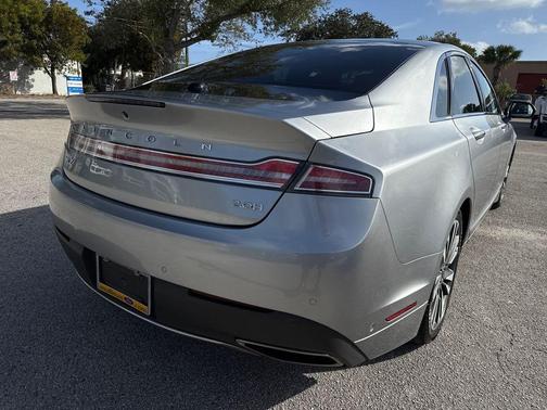 2020 Lincoln MKZ Hybrid Reserve