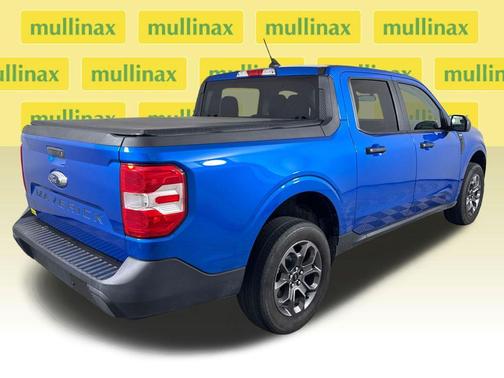 Velocity Blue Metallic 2022 Ford Maverick XLT