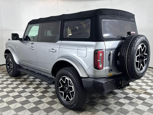 2021 Ford Bronco Outer Banks