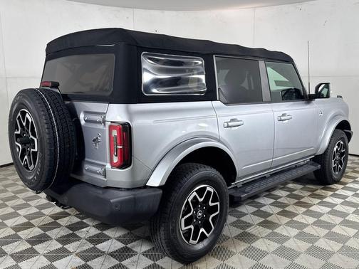 2021 Ford Bronco Outer Banks