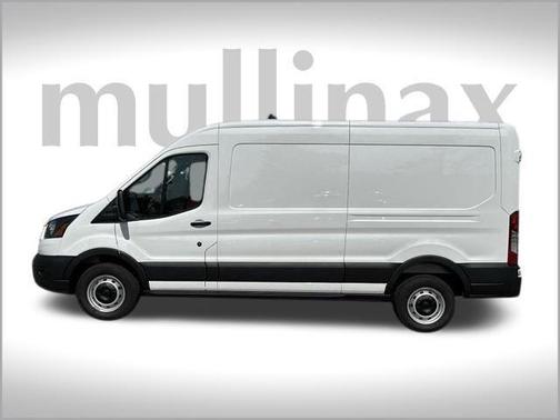 2025 Ford Transit-250 148 WB Medium Roof Cargo