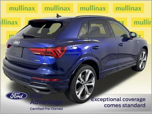 2022 Audi Q3 45 S line Premium