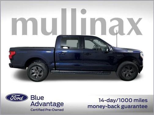 2023 Ford F-150 Lightning LARIAT