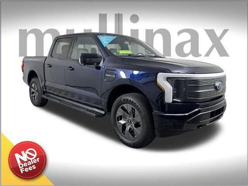 2023 Ford F-150 Lightning LARIAT