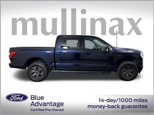 2023 Ford F-150 Lightning LARIAT