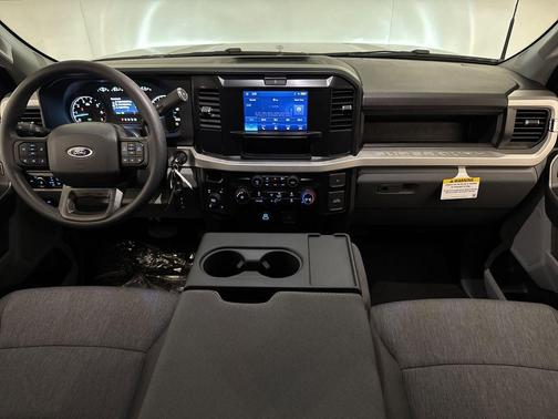 2025 Ford F-250 STX