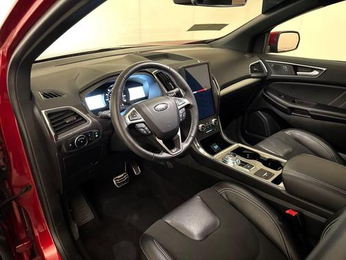 2024 Ford Edge ST