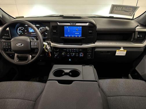2025 Ford F-250 STX
