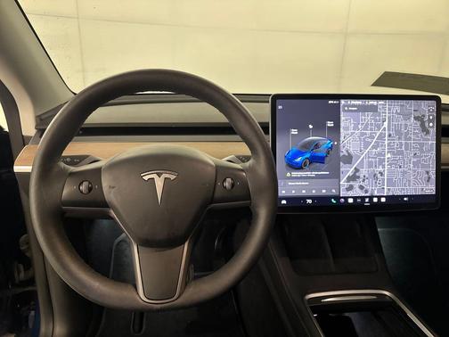 Deep Blue Metallic 2022 Tesla Model Y Long Range
