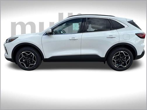 2026 Ford Escape Platinum