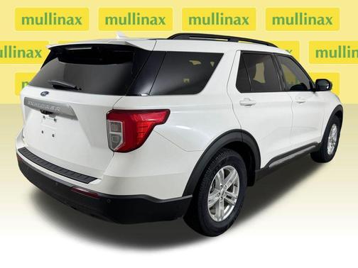 Star White 2023 Ford Explorer XLT