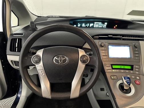2013 Toyota Prius Two