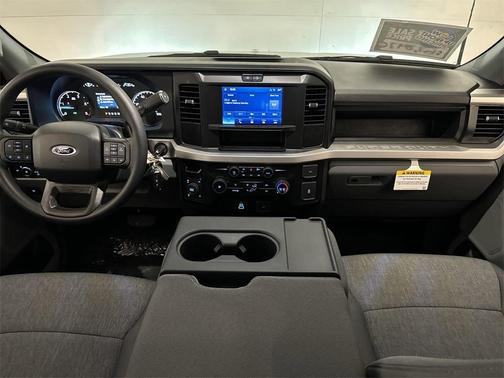 2025 Ford F-250 STX